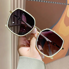 Square Frame Fashion Sunglasses