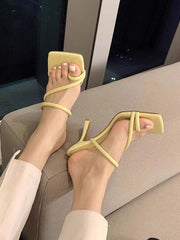 Zapatos de tacón alto de aguja con punta cuadrada