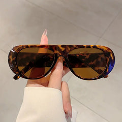 Gradient Aviator Sunglasses with Side Shield