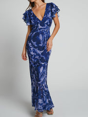 Maxikleid mit V-Ausschnitt und Flatterärmeln in Marineblau mit Wirbelmuster
