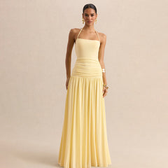 Kleid mit unregelmäßiger Taille und Riemchen
