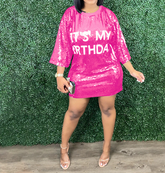 Minikleider mit Pailletten und Buchstabendruck