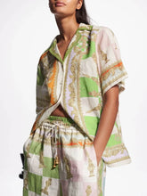 Camisa holgada con estampado único y divertido para vacaciones