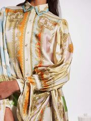 Einzigartiges bedrucktes Minikleid mit unregelmäßigen Knoten