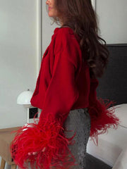 Cárdigan corto informal con plumas y empalme