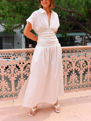 Elegantes Midikleid im Hemdstil mit V-Ausschnitt und A-Linie