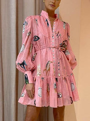 Einzigartiges einreihiges Minikleid mit Puffärmeln und Kunstdruck