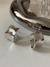 Pendientes geométricos curvos sexys