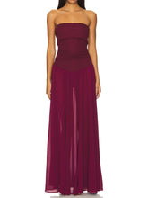 Elegant Strapless Flowing A-Line Pleated Maxi Dress