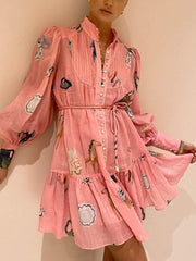 Einzigartiges einreihiges Minikleid mit Puffärmeln und Kunstdruck