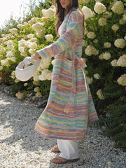 Exquisito cárdigan largo de rayas coloridas con bolsillos de patchwork