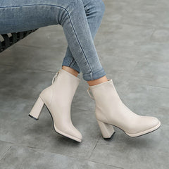 Hilma Boots