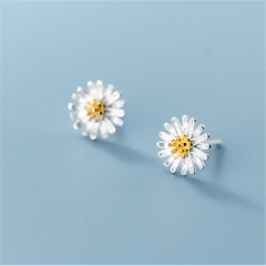 Sterling Silver Daisy Chrysanthemum Earrings