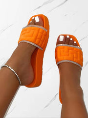 Pantuflas de punta redonda con parches de diamantes de imitación