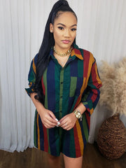 Minivestido camisero con estampado de rayas y botones de manga larga