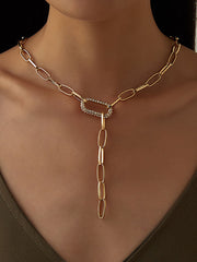 Minimalistische Halsketten mit ausgehöhlten Strasssteinen