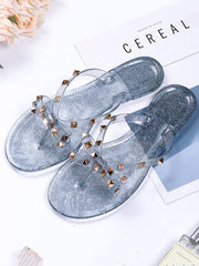 Chanclas de patchwork con remaches de perla