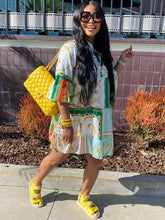 Halbarm-Minikleider mit Knopfleiste