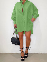 Minivestido camisero asimétrico de manga larga con abertura lateral