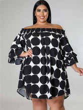 Minivestidos estampados de gasa con mangas acampanadas