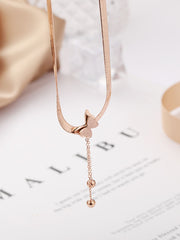 Collar con borlas de mariposa dulce