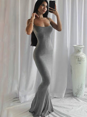 Ärmelloses Maxikleid mit Spaghettiträgern