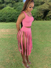 Conjuntos de dos piezas con top corto, borlas y falda midi