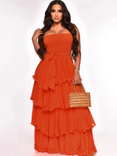 Vestido largo de gasa con tirantes finos y volantes