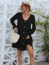 Minikleider mit V-Ausschnitt, langen Puffärmeln und Rüschen