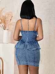 Minivestidos ajustados con volantes y tirantes finos de mezclilla