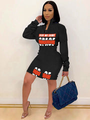 Vestidos midi con estampado de letras y mangas largas