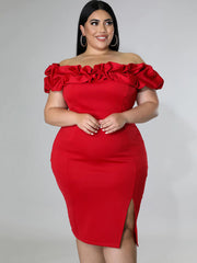 Schulterfreies, ärmelloses, figurbetontes Minikleid mit Rüschen