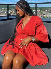 Minikleider mit V-Ausschnitt und Laternenärmeln