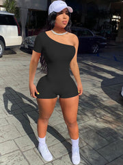 Kurzärmliger One-Shoulder-Jumpsuit mit Cut-Outs