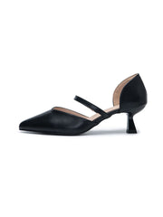 Spitz zulaufende Lederschuhe mit niedrigem Absatz