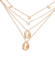 Collar informal multicapa de conchas y perlas