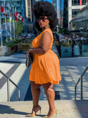 Ärmellose, einfarbige Minikleider mit Rundhalsausschnitt