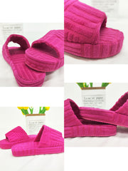Pantuflas de tela de toalla con suela gruesa y punta redonda
