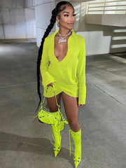 Minivestido camisero de manga larga con dobladillo asimétrico