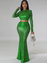 Conjunto de dos piezas de top corto con lentejuelas y falda larga