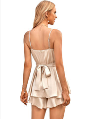 Einfarbiger, gerüschter, rückenfreier Strampler mit Spaghettiträgern