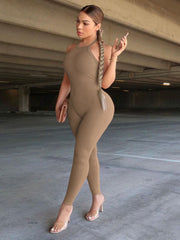 Neckholder-Strampelanzug mit rückenfreiem Schnitt und überkreuzten Ärmeln