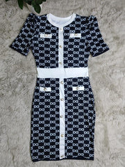 Vestidos midi con estampado de cuadros y manga corta