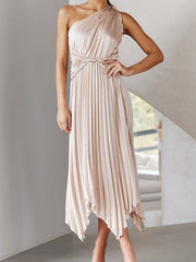 Ärmelloses Midikleid mit einer Schulter und hoher Taille