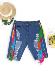 Stretchige, mehrfarbige Distressed-Jeans-Shorts mit seitlichen Quasten