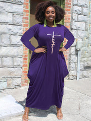 Maxikleider mit Buchstabenmuster in großen Größen