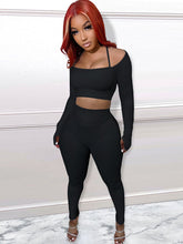 Conjunto de dos piezas: top corto y pantalón ajustado