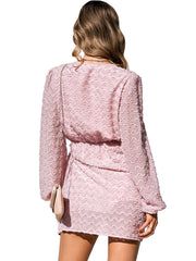 Langärmlige Minikleider mit V-Ausschnitt und Schnürung