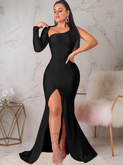 Einschultriges, geschlitztes, rückenfreies Maxikleid