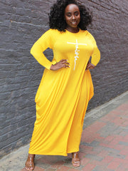 Maxikleider mit Buchstabenmuster in großen Größen